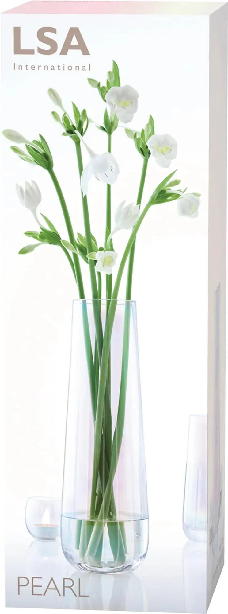 Die LSA Pearl Vase, 36 cm hoch, besticht durch schimmernden Perlmutt-Look und edles Glas, ideal für Blumen oder als Deko-Highlight.