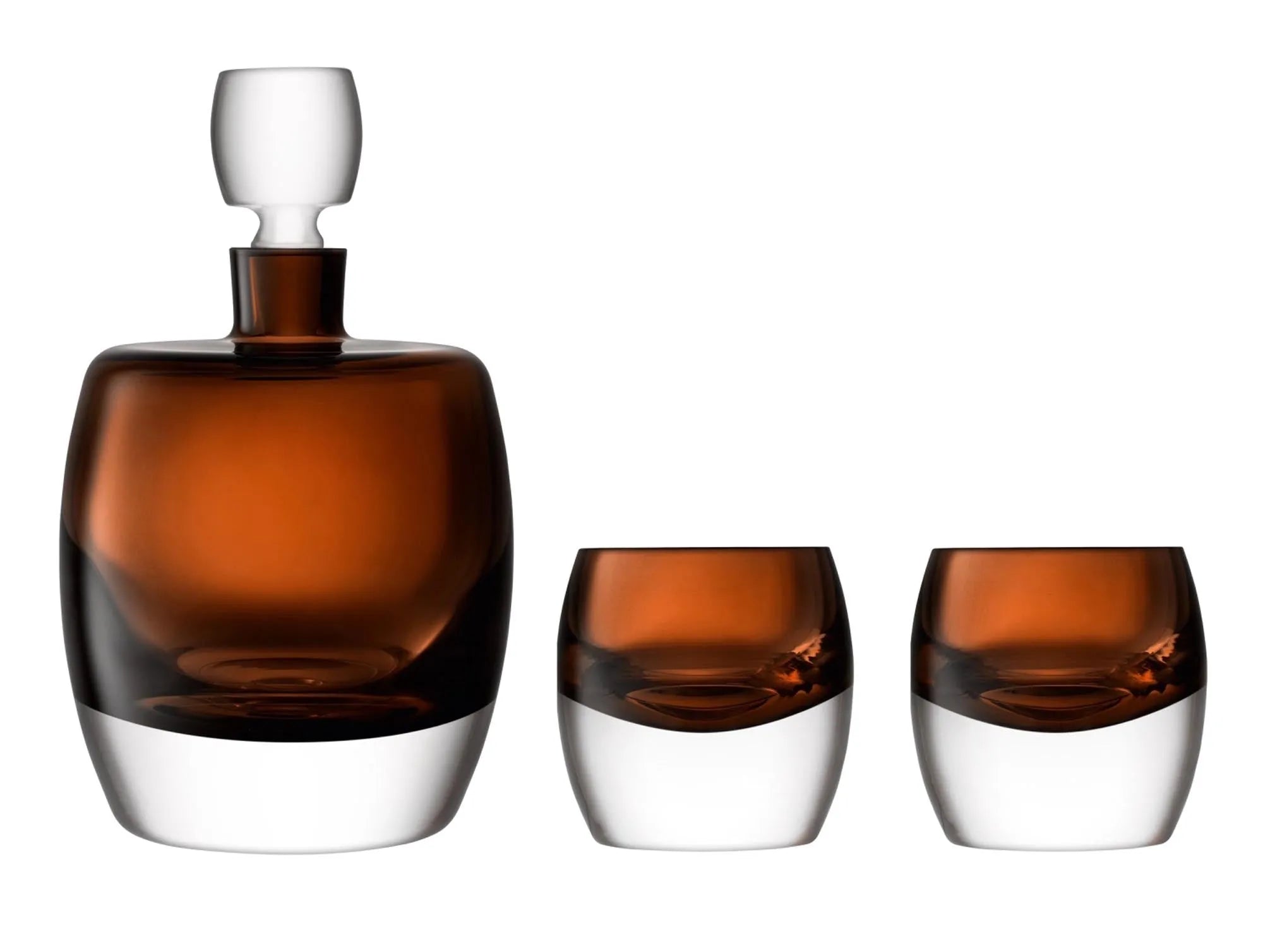 Elegantes Whisky-Set von LSA: Dunkelbraune Gläser und Dekanter für optimalen Genuss und Aromenentfaltung. Perfekt für Whisky-Liebhaber.