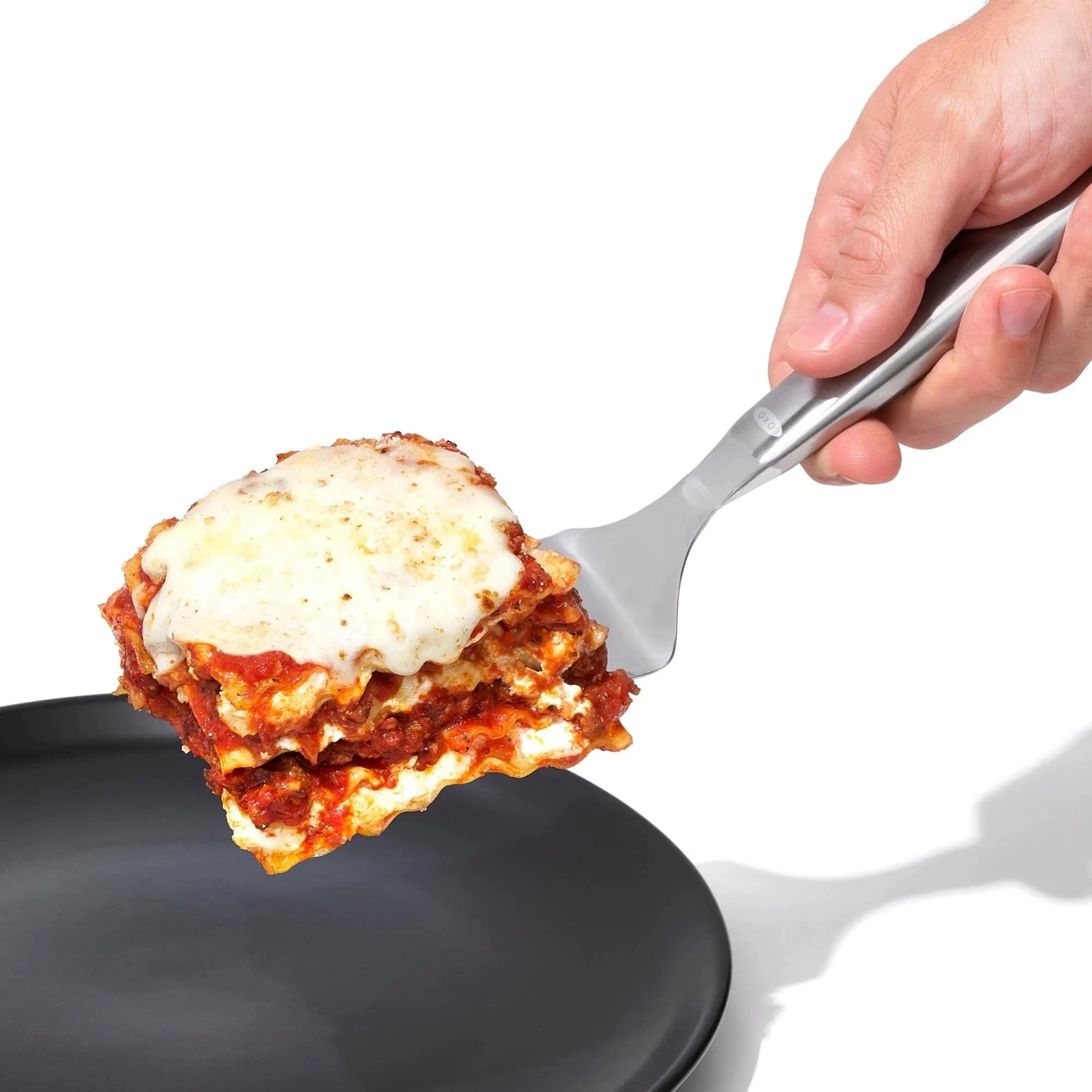 OXO Lasagnewender 27cm: Ergonomisch, langlebig, ideal für Lasagne.