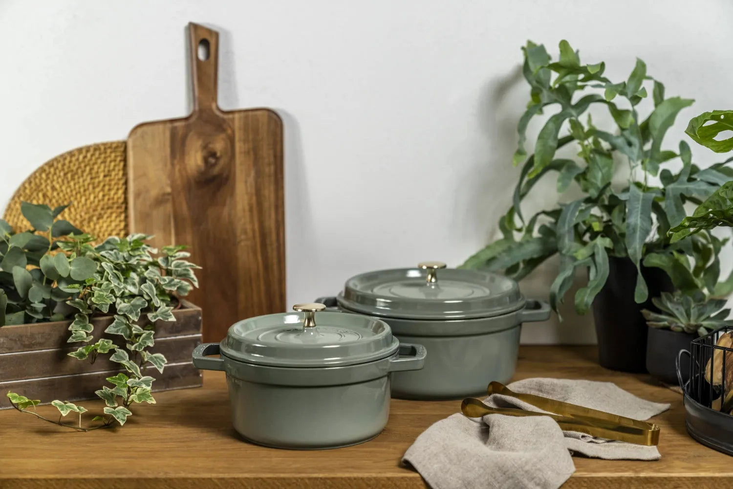 Cocotte 10 cm, rund, Eucalyptus, Gusseisen 0.25l