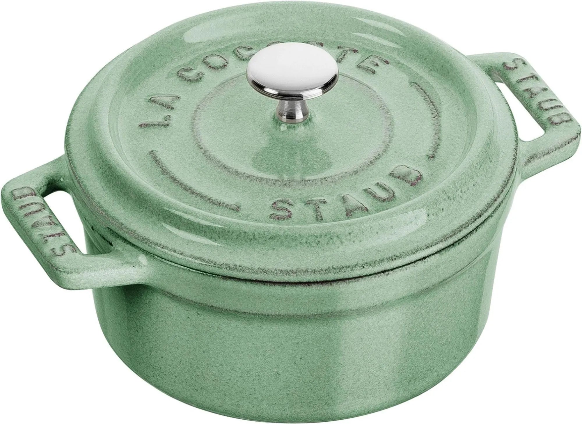 Die Mini Cocotte von Staub: 10 cm, 0,25l, in Salbei. Perfekt für kleine Gerichte, mit exzellenter Wärmespeicherung und stilvollem Design.