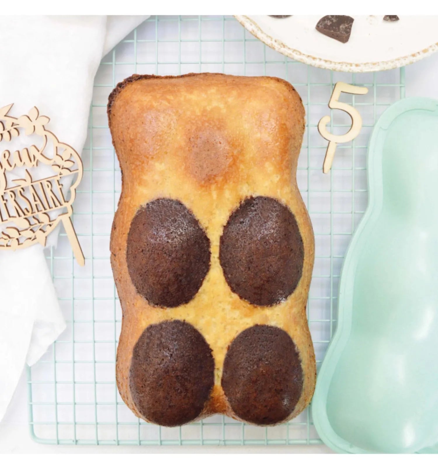 Silikonbackform Teddy: Backen Sie charmante Bärenkuchen mit Leichtigkeit.