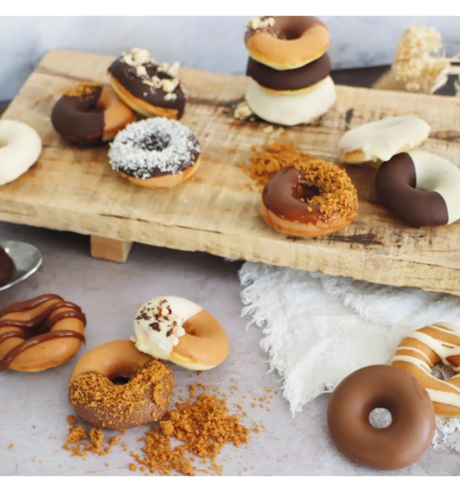 Kreiere köstliche Donuts mit der innovativen Scrap Cooking Maschine!