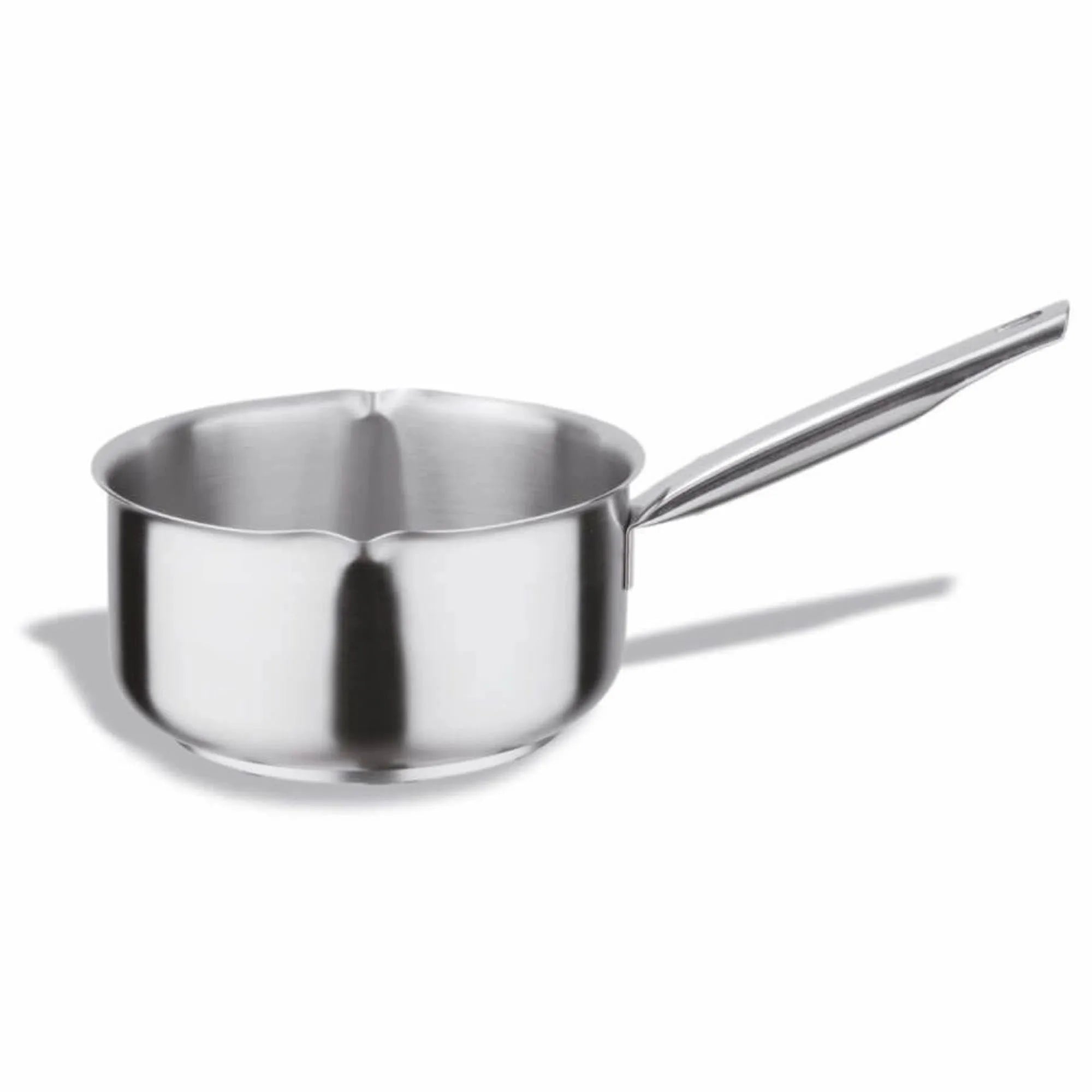 Inox Pro Stielkasserolle mit Ausguss Ø16cm H:7.5cm 1.5lt in Silber präsentiert im Onlineshop von KAQTU Design AG. Topf ist von Vollrath