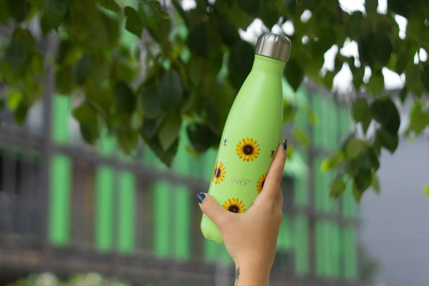 Doppelwandige 500ml Isolierflasche mit Sonnenblumen von Easy Life.