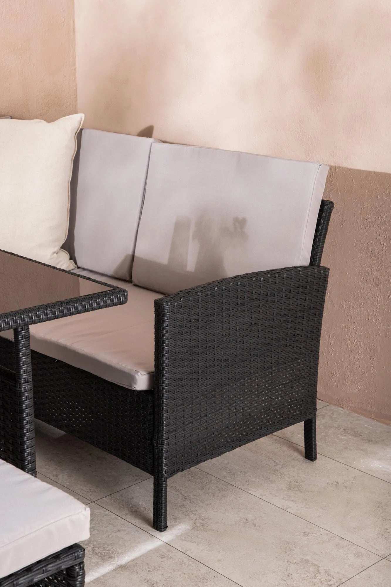 Knock Ecksofa Outdoorset 110cm in Schwarz präsentiert im Onlineshop von KAQTU Design AG. Loungeset ist von Venture Home