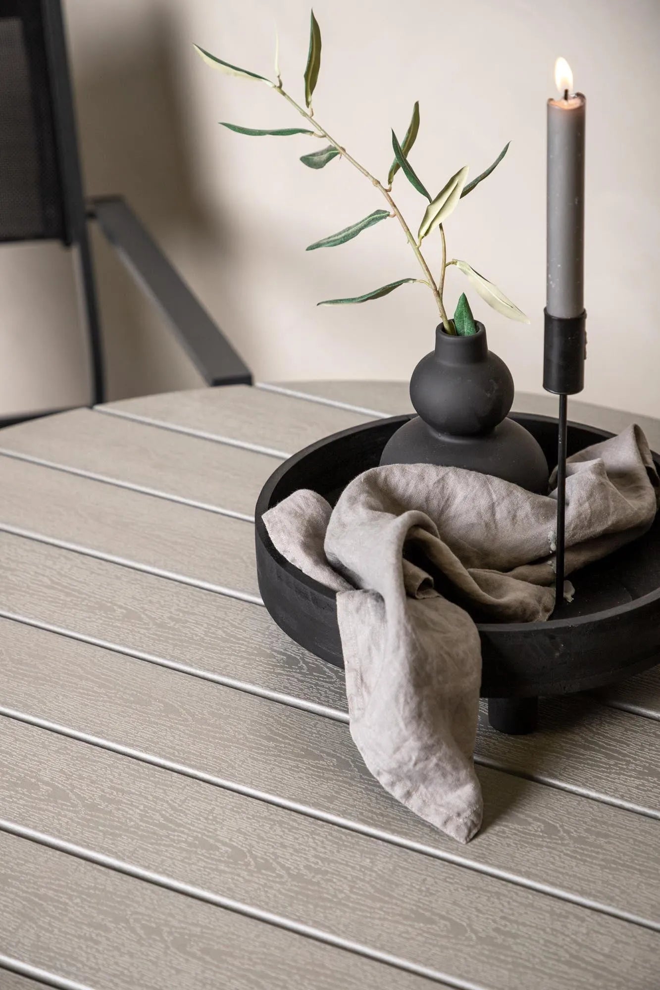 Break Gartentisch rund in Grau präsentiert im Onlineshop von KAQTU Design AG. Gartentisch ist von Venture Home