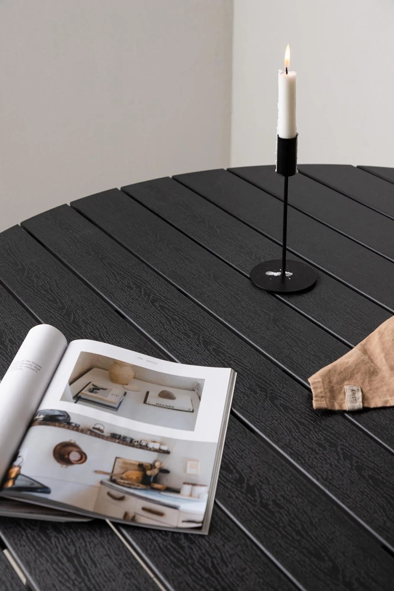 Break Gartentisch rund in Schwarz präsentiert im Onlineshop von KAQTU Design AG. Gartentisch ist von Venture Home