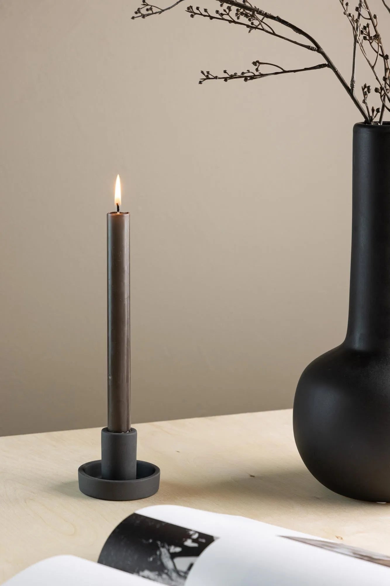 Ceco Kerzenständer in Braun präsentiert im Onlineshop von KAQTU Design AG. Kerzenständer ist von Venture Home