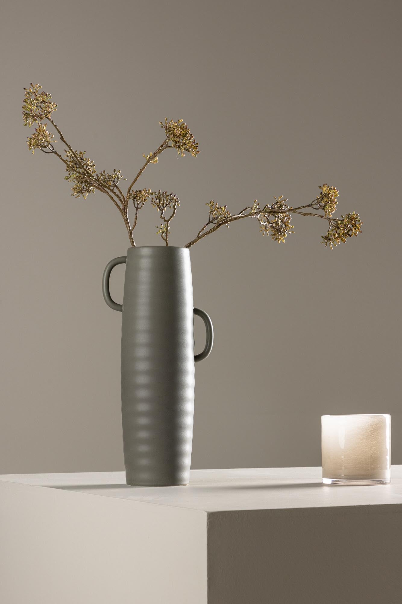 Cent Vase in Braun präsentiert im Onlineshop von KAQTU Design AG. Vase ist von Venture Home