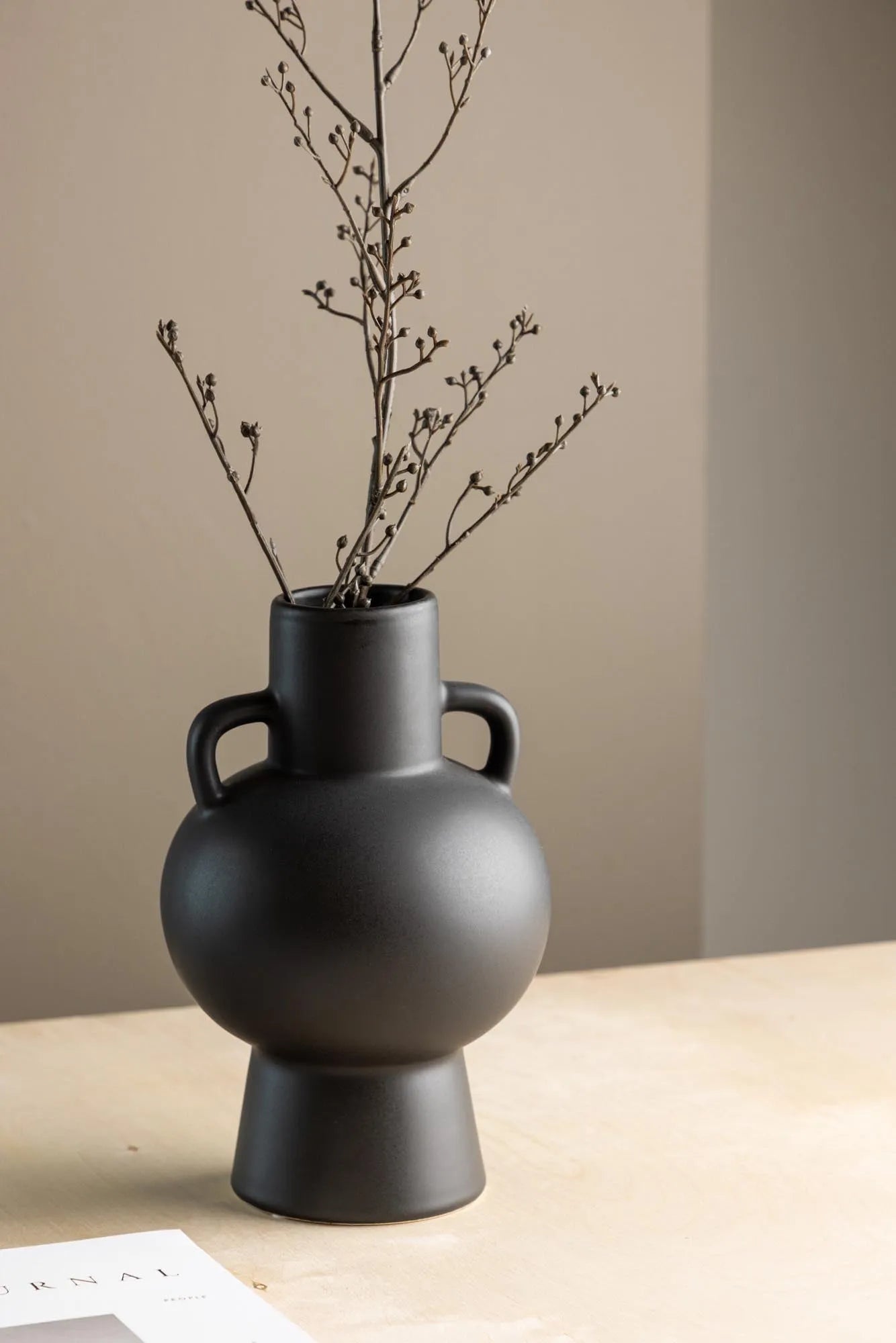 Cent Vase in Braun präsentiert im Onlineshop von KAQTU Design AG. Vase ist von Venture Home