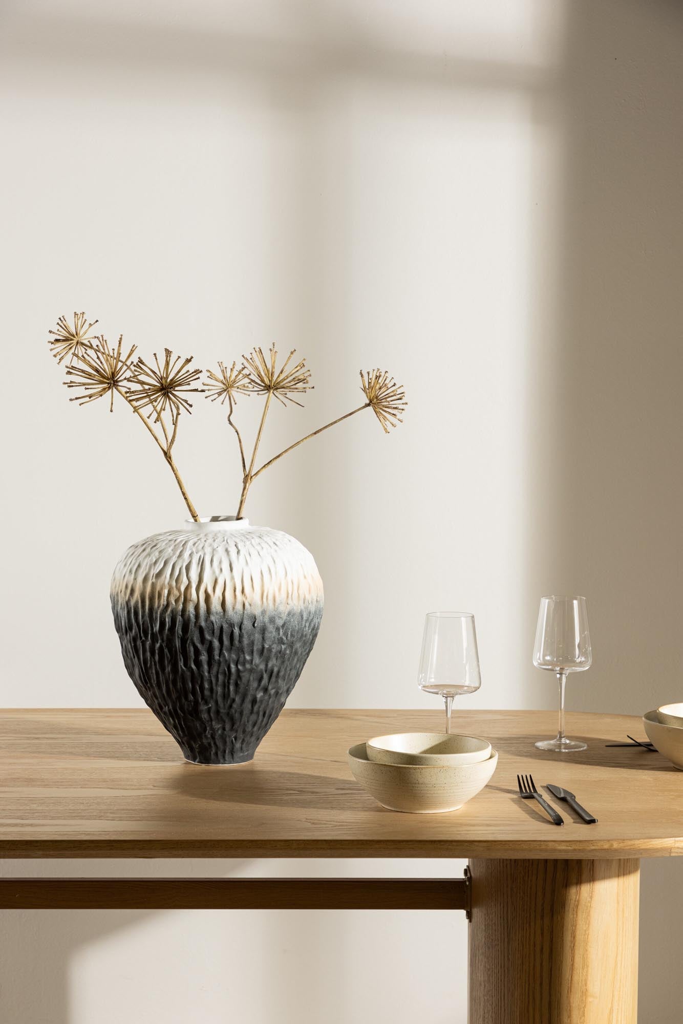 Pane Vase in Beige/ Grau/ Rosa präsentiert im Onlineshop von KAQTU Design AG. Vase ist von Venture Home