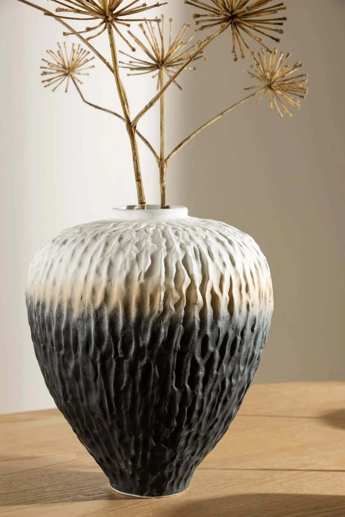 Pane Vase in Beige/ Grau/ Rosa präsentiert im Onlineshop von KAQTU Design AG. Vase ist von Venture Home