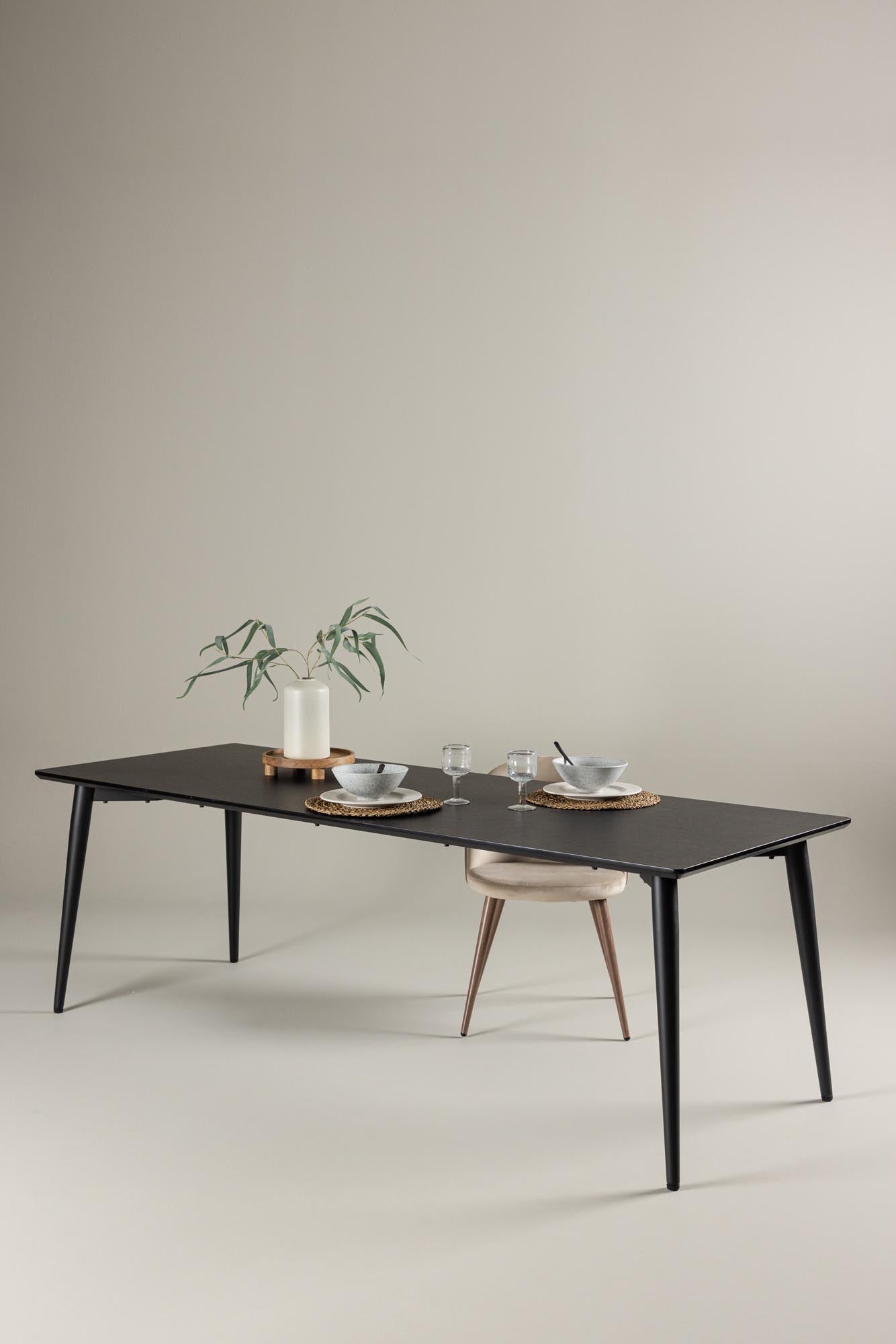 Ellis Esstisch in Schwarz präsentiert im Onlineshop von KAQTU Design AG. Esstisch ist von Venture Home