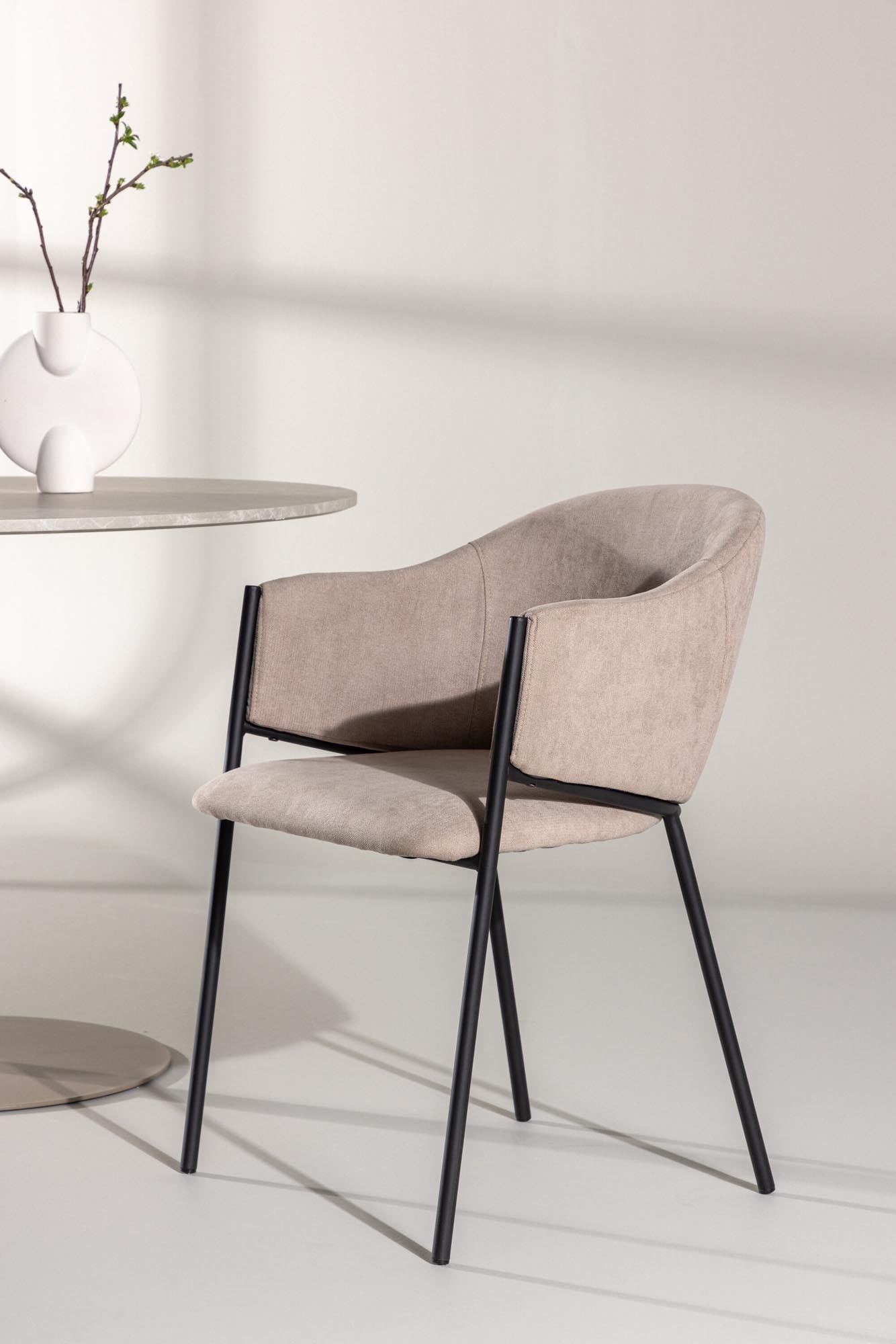 Evelina Esszimmerstuhl in Beige präsentiert im Onlineshop von KAQTU Design AG. Schalenstuhl ist von Venture Home