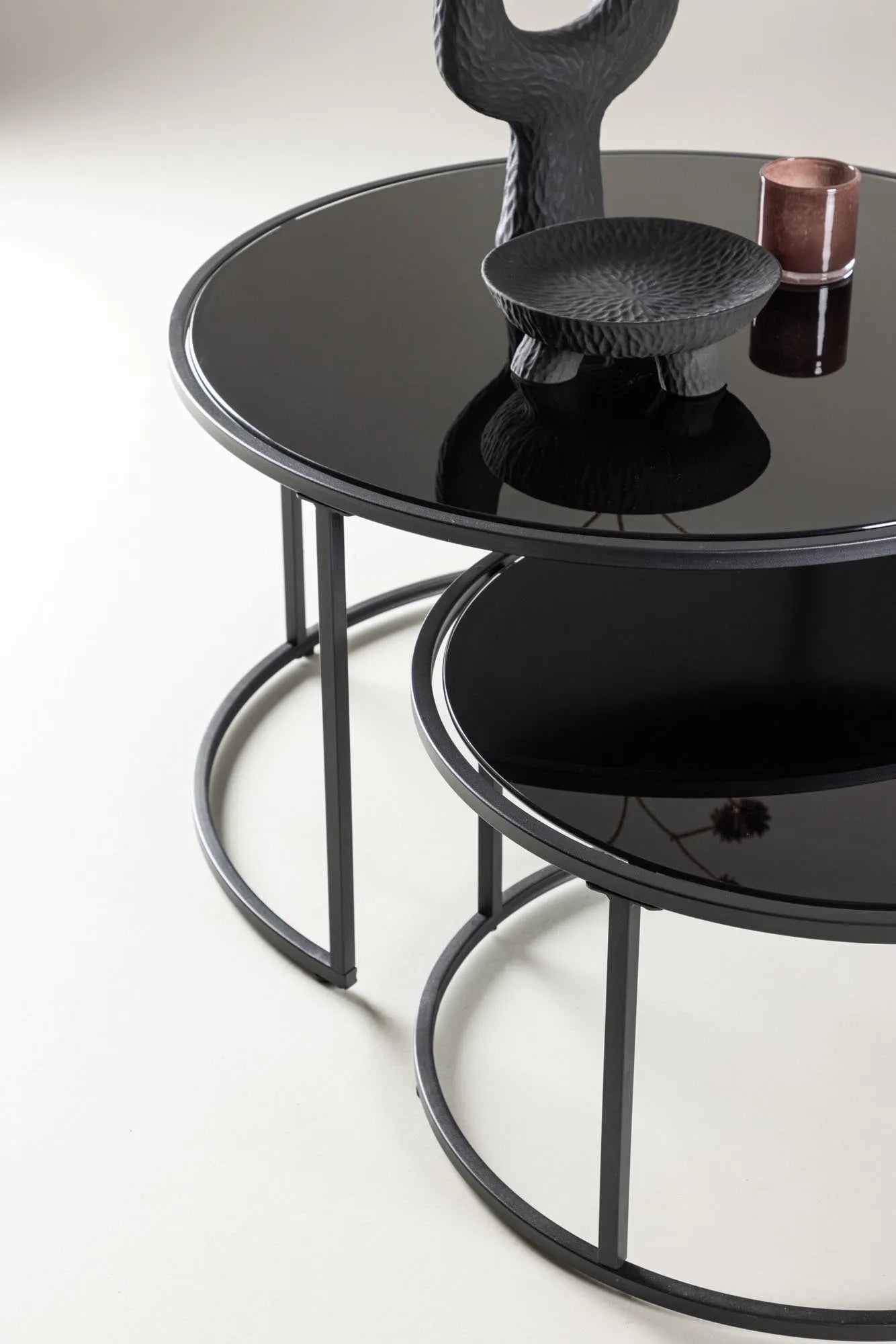 Twin Sofatisch in Schwarz präsentiert im Onlineshop von KAQTU Design AG. Beistelltisch ist von Venture Home