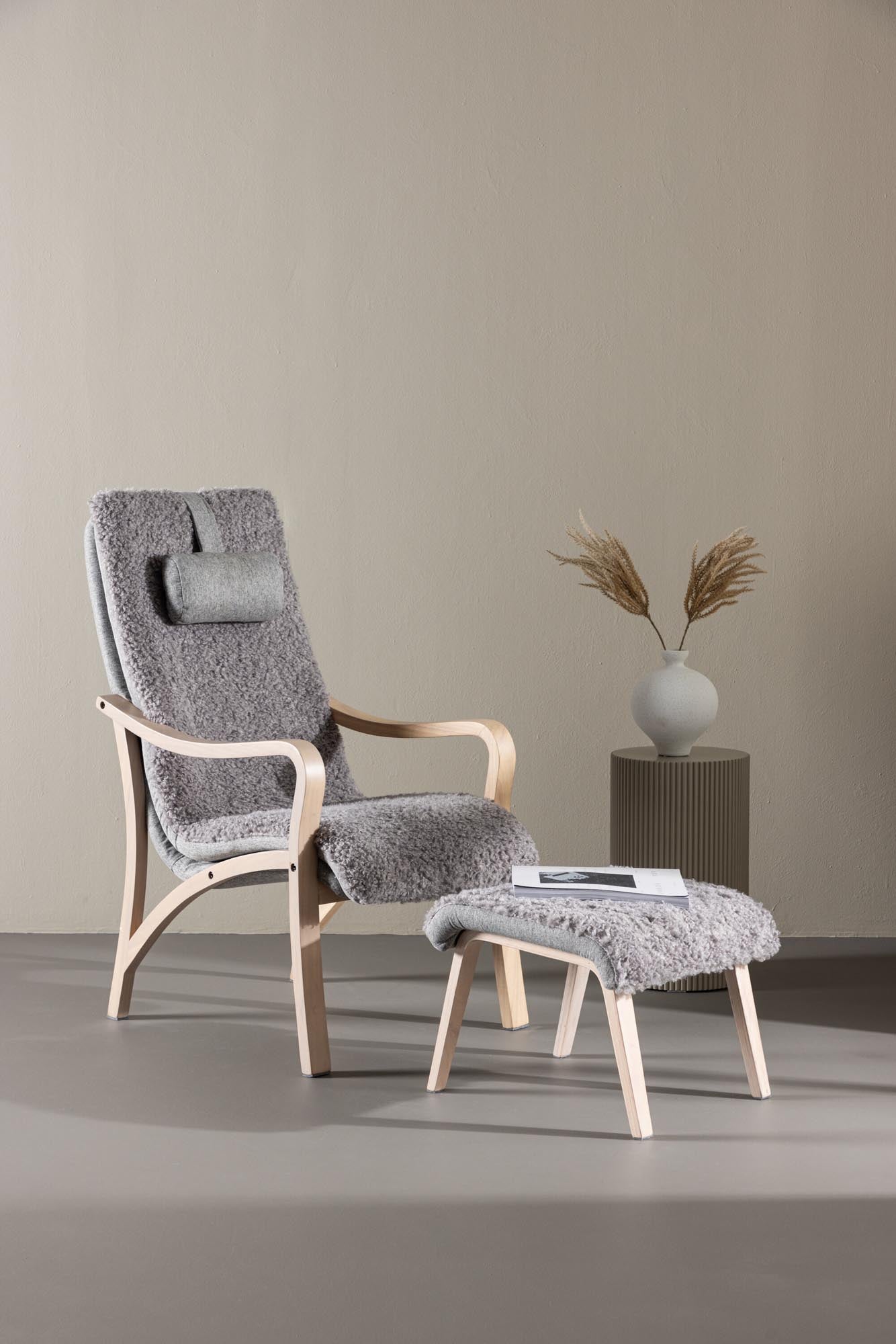 Fårö Lounge Stuhl in Beige/Braun präsentiert im Onlineshop von KAQTU Design AG. Sessel ist von Venture Home