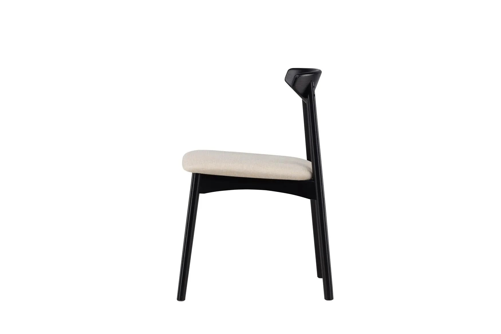 Ven Stuhl in Black präsentiert im Onlineshop von KAQTU Design AG. Esstisch ist von Venture Home