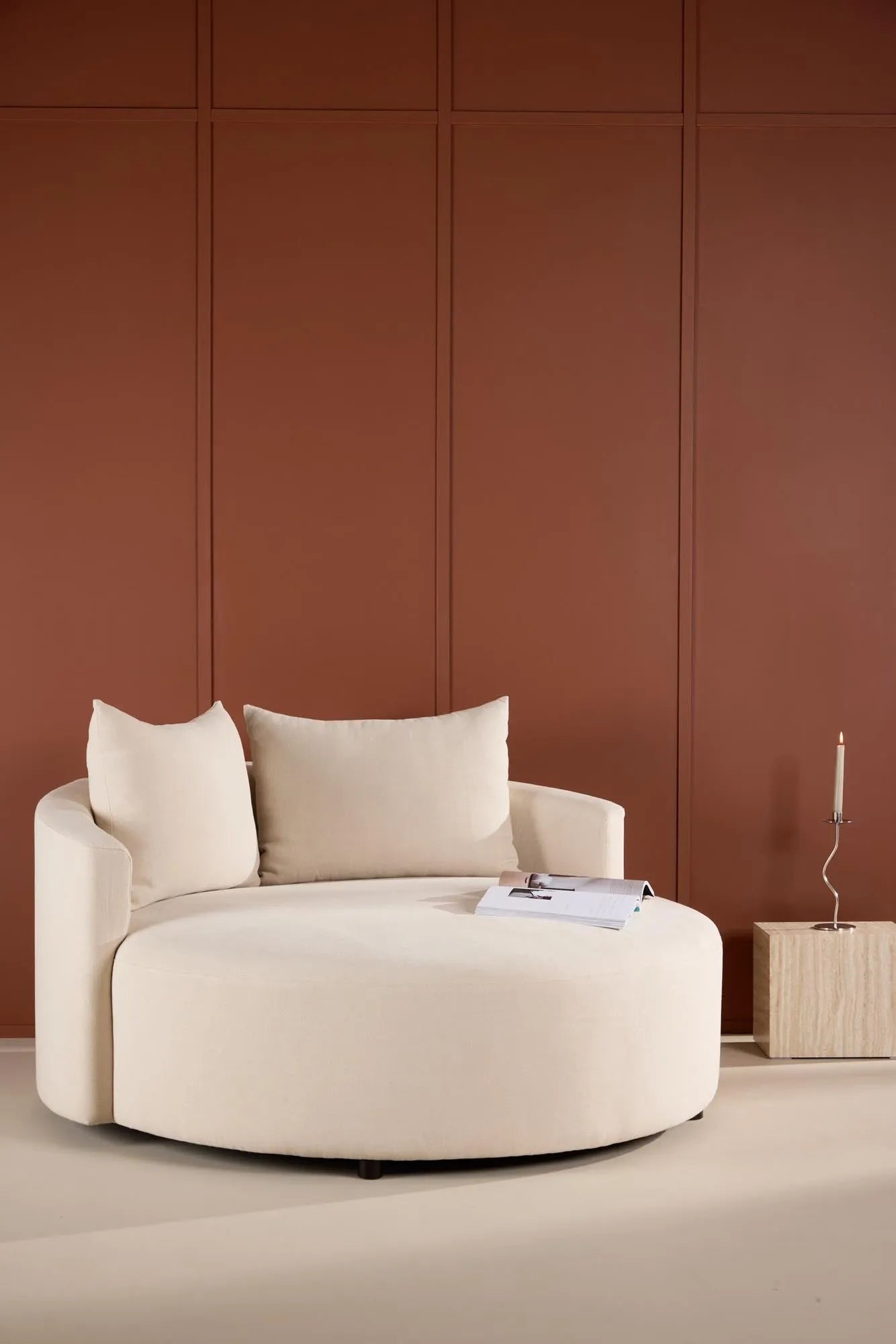 Kelso 3-Sitzer Sofa in Beige präsentiert im Onlineshop von KAQTU Design AG. 3er Sofa ist von Venture Home