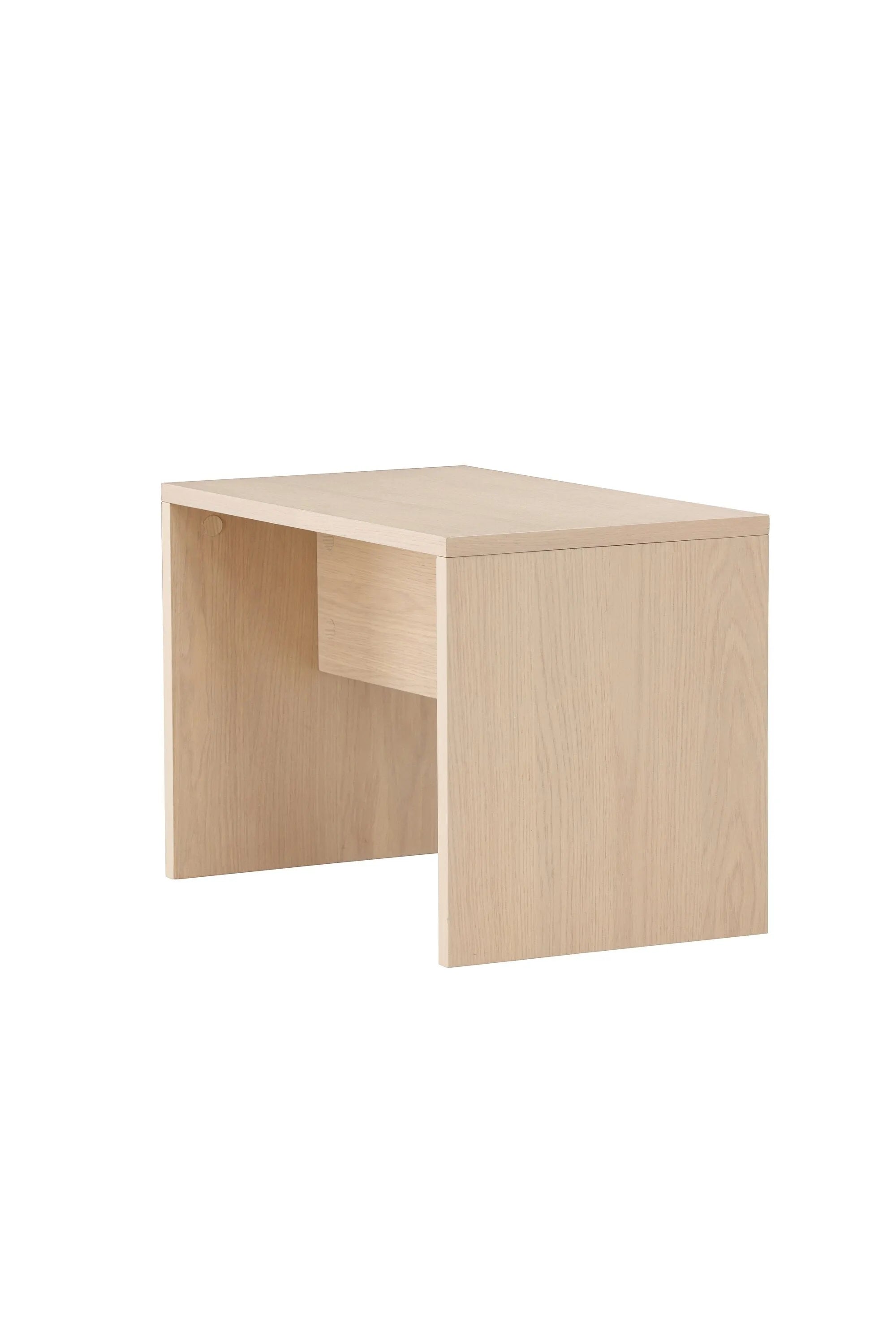 Eleganter Sofatisch aus schwarzem MDF, ideal für moderne Räume. Vielseitig als Ablage oder Dekoration nutzbar.