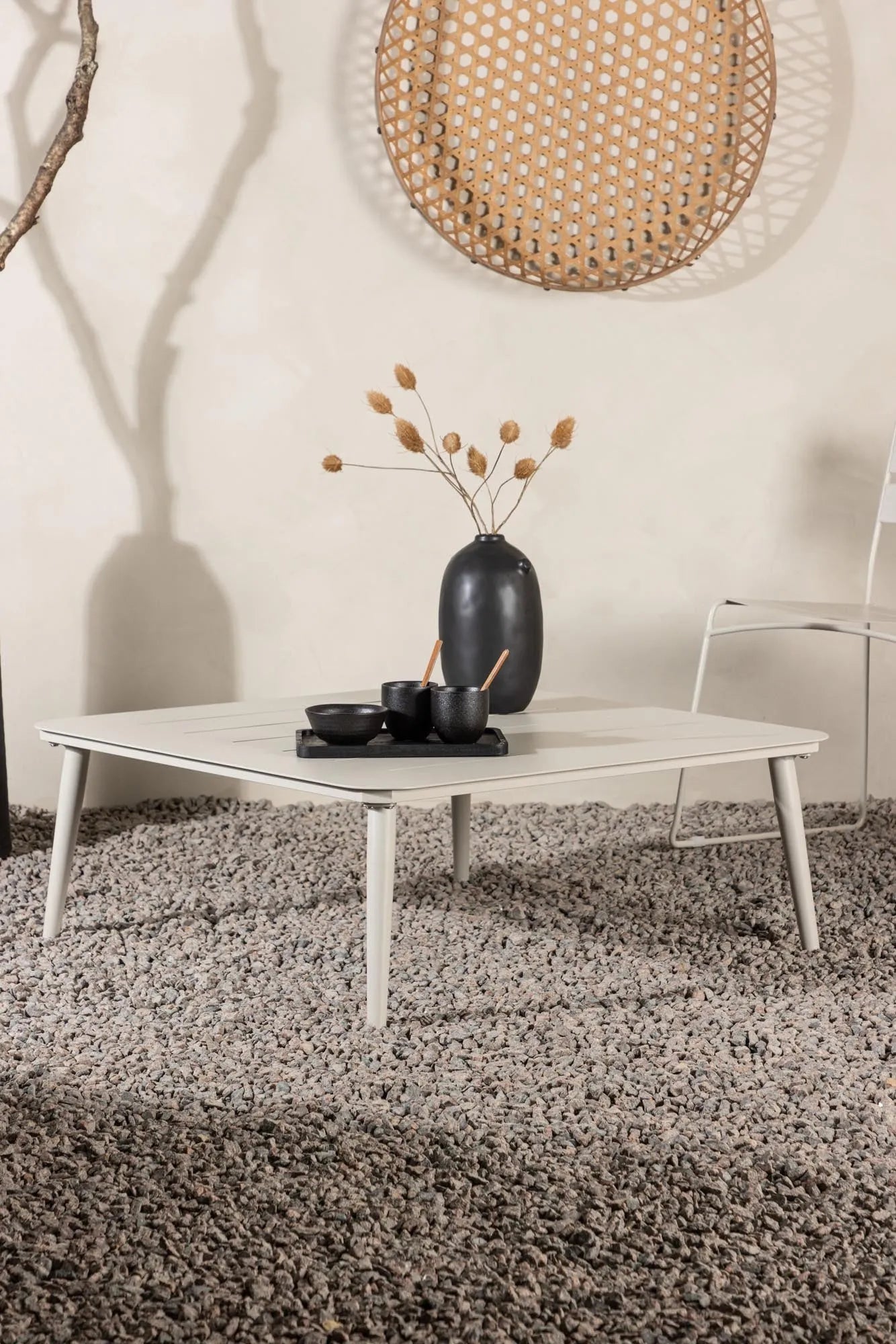 Lina Sofatisch in Beige präsentiert im Onlineshop von KAQTU Design AG. Beistelltisch ist von Venture Home