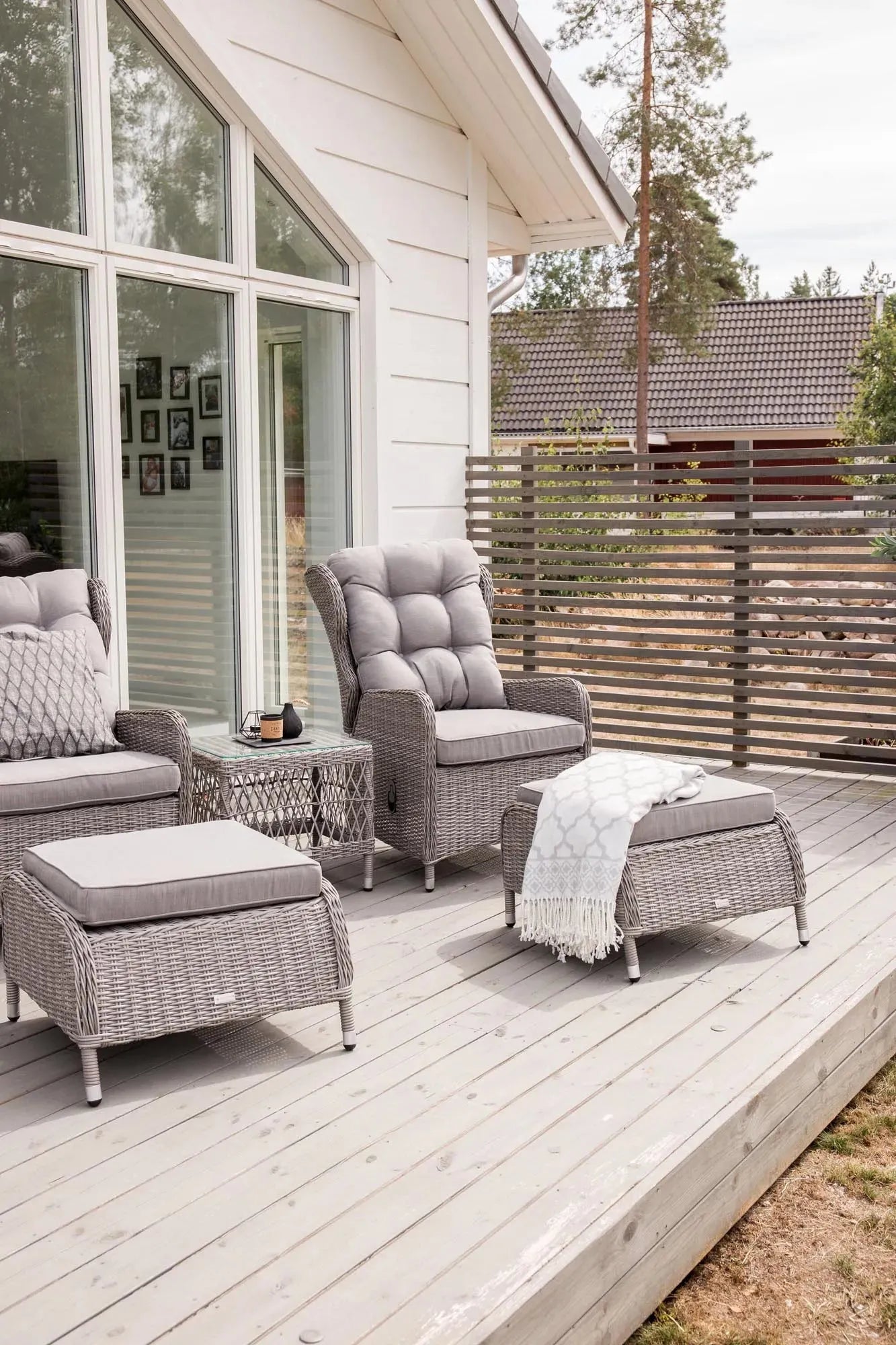 Washington Folding Lounge Outdoorset 52cm in Grau präsentiert im Onlineshop von KAQTU Design AG. Loungeset ist von Venture Home