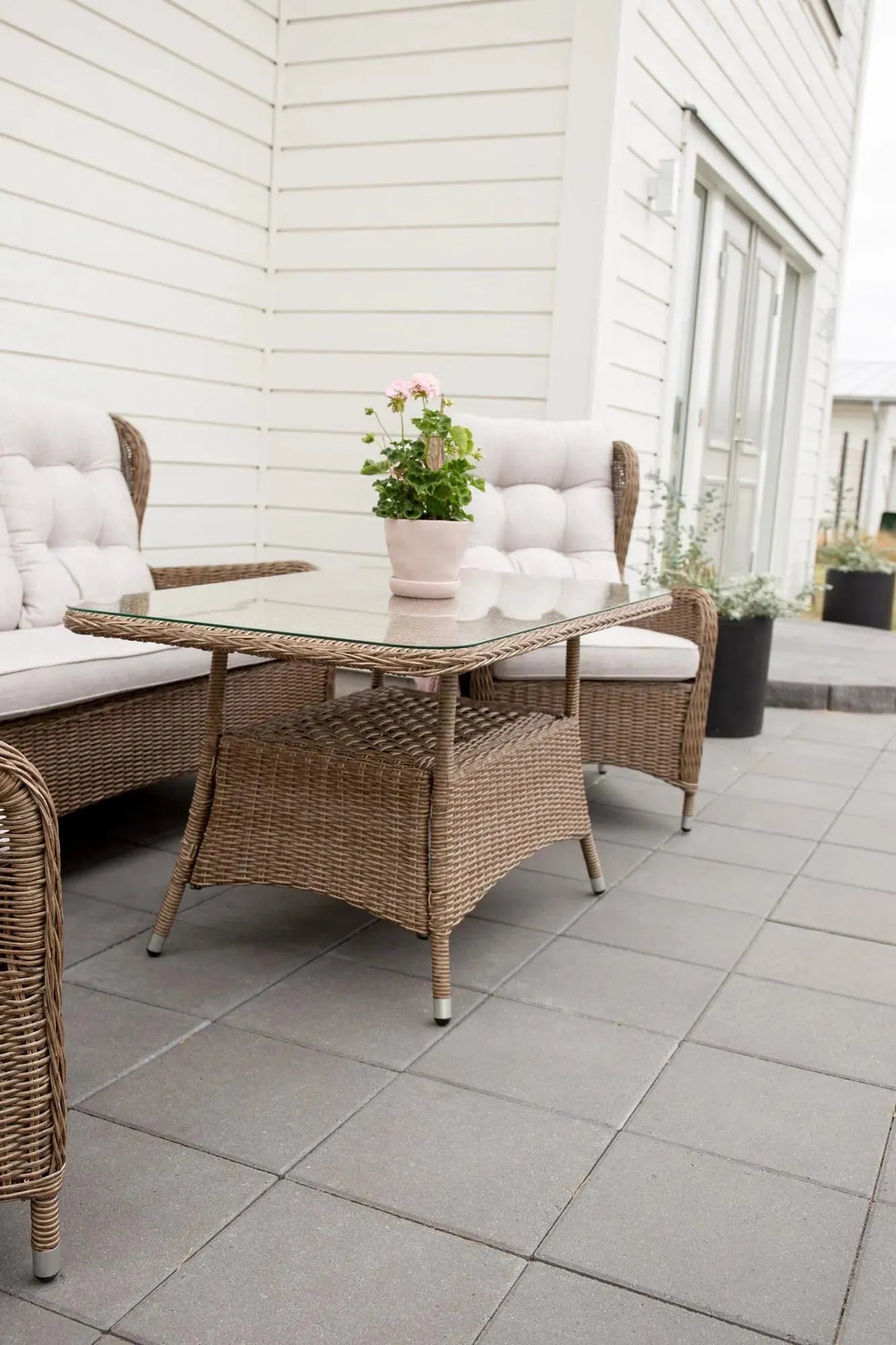 Washington Sofagarnitur in Natur präsentiert im Onlineshop von KAQTU Design AG. Loungeset ist von Venture Home