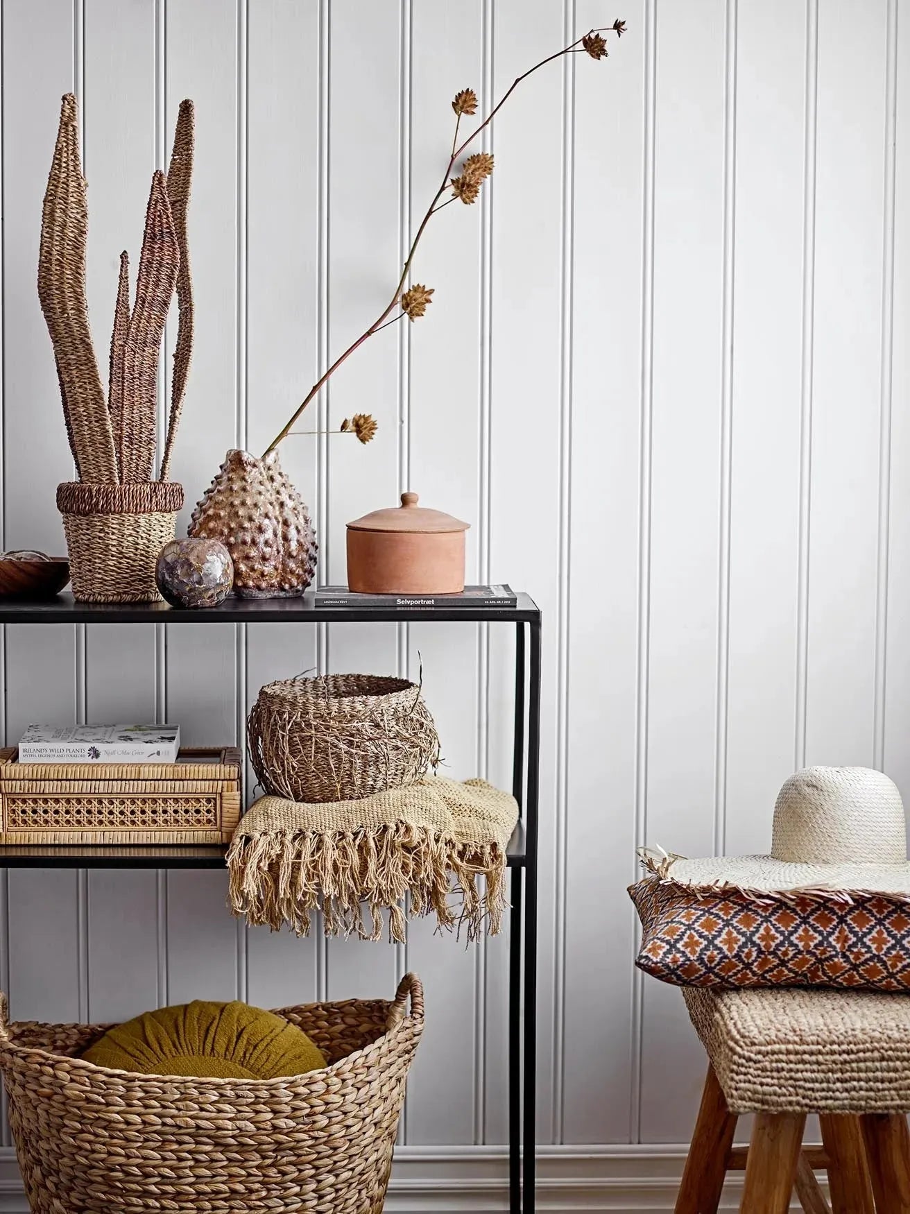 Elegante Rattan-Box mit Deckel für stilvolle Aufbewahrung.