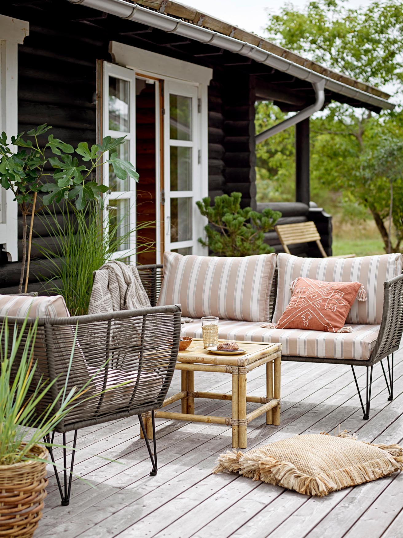 Sole Couchtisch, Natur, Bambus in Nature präsentiert im Onlineshop von KAQTU Design AG. Beistelltisch Outdoor ist von Bloomingville