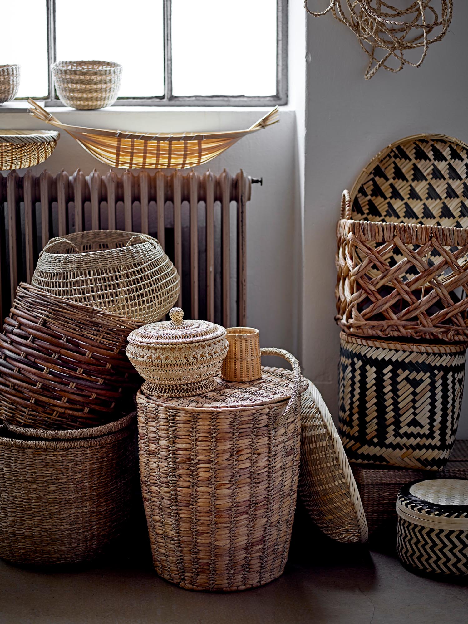 Nico Basket, Nature, Bamboo in Nature präsentiert im Onlineshop von KAQTU Design AG. Aufbewahrungskorb ist von Bloomingville