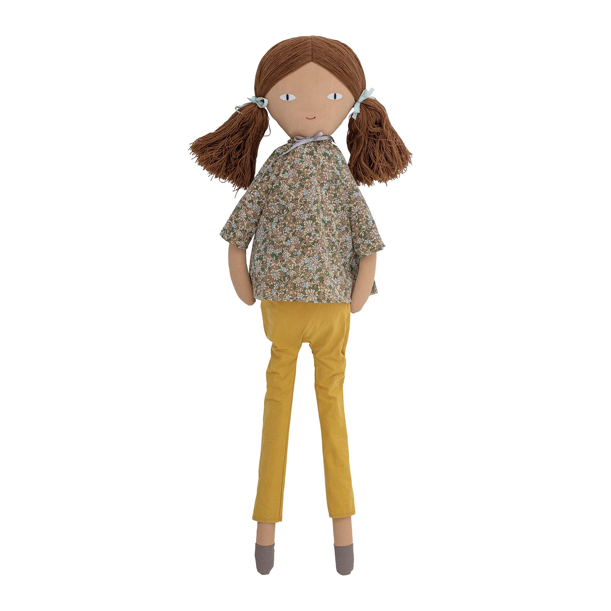 Lilo Doll, Gelb, Baumwolle in Yellow präsentiert im Onlineshop von KAQTU Design AG. Plüschtier Kids ist von Bloomingville