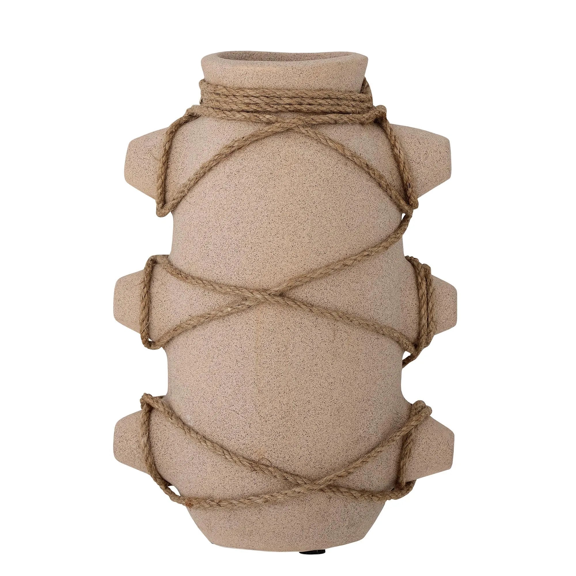 Die Cari Vase von Bloomingville: Keramik mit Jute-Detail, rustikal, nachhaltig, ideal für Blumen, skandinavisches Design.