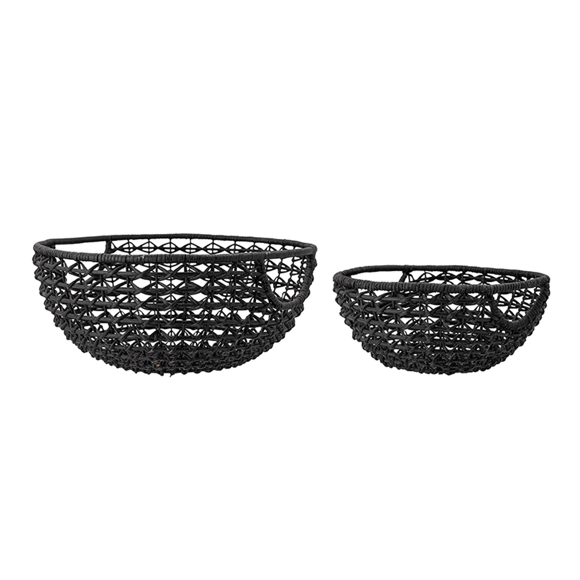 Joane Basket, Black, Rattan in Black präsentiert im Onlineshop von KAQTU Design AG. Aufbewahrungskorb ist von Bloomingville