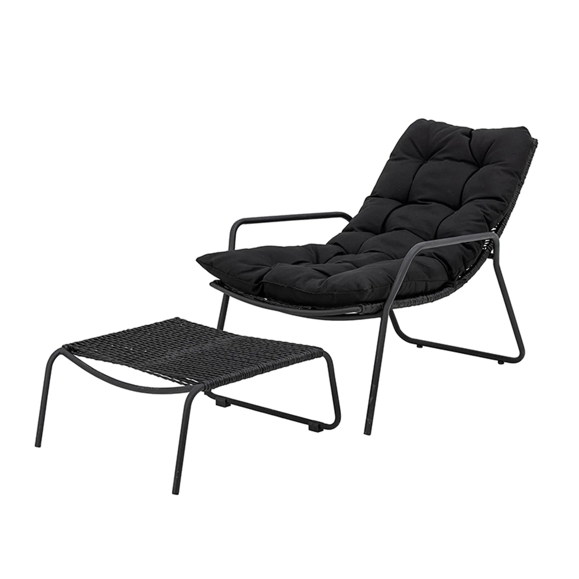 Eleganter Boel Liegestuhl von Bloomingville: Schwarzes Metall, wetterfestes Polyester, inkl. Kissen & Hocker. Perfekt für Garten & Terrasse.