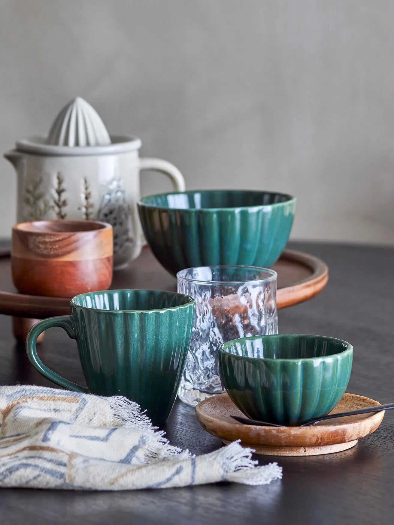 Latina Becher, Grün, Steingut in Green präsentiert im Onlineshop von KAQTU Design AG. Glas ist von Bloomingville