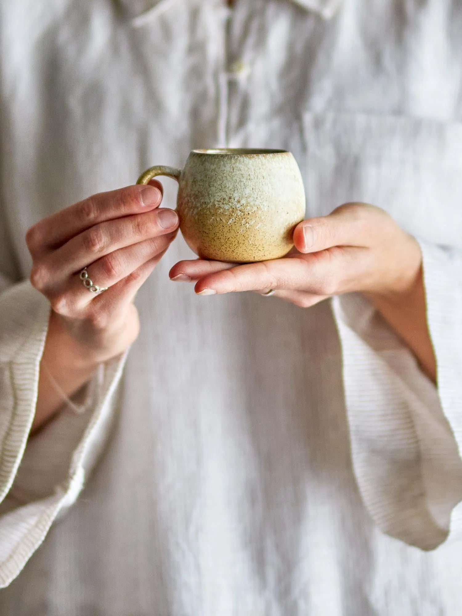 Paula Espressotasse, Natur, Steingut in Natur präsentiert im Onlineshop von KAQTU Design AG. Tasse ist von Bloomingville