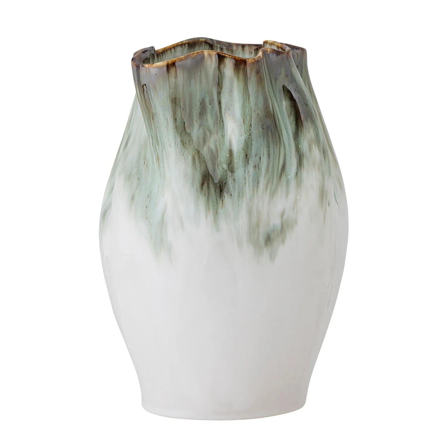 Nisha Vase, Grün, Steingut in Grün präsentiert im Onlineshop von KAQTU Design AG. Vase ist von Bloomingville