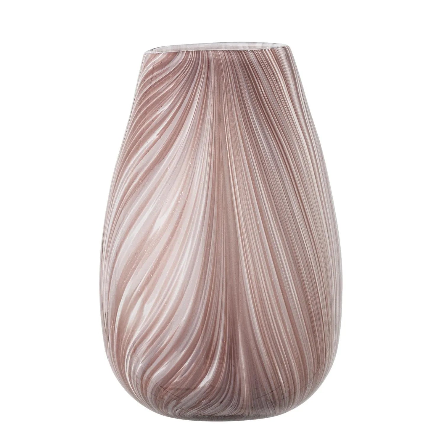 Die Ennis Vase von Bloomingville: Elegantes, rosafarbenes Glas, skandinavisches Design, vielseitig und langlebig. Perfekt für Blumen.