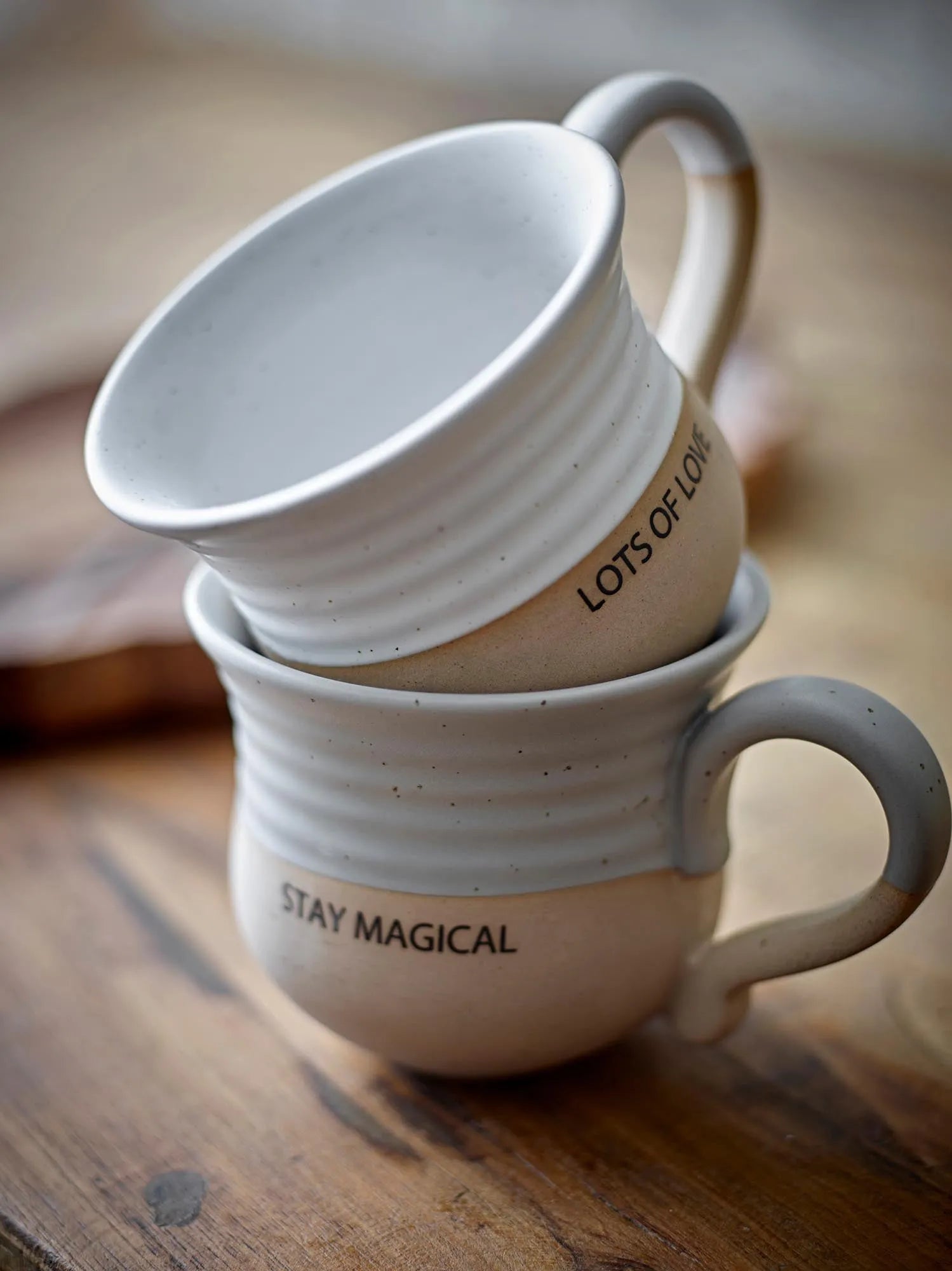 Claire Tasse, Grau, Steingut in Grau präsentiert im Onlineshop von KAQTU Design AG. Tasse ist von Creative Collection