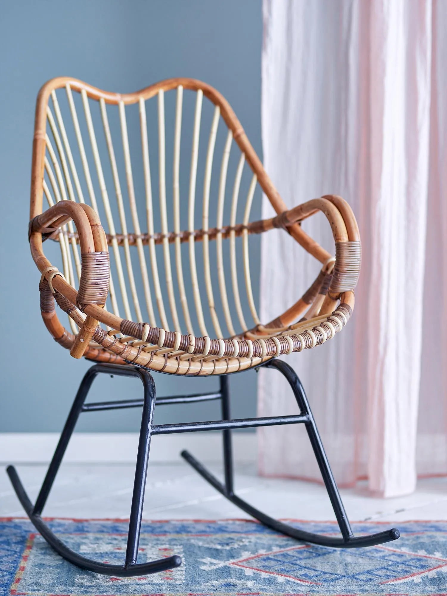 Reine Schaukelstuhl, Natur, Rattan in Natur präsentiert im Onlineshop von KAQTU Design AG. Sessel ist von Bloomingville