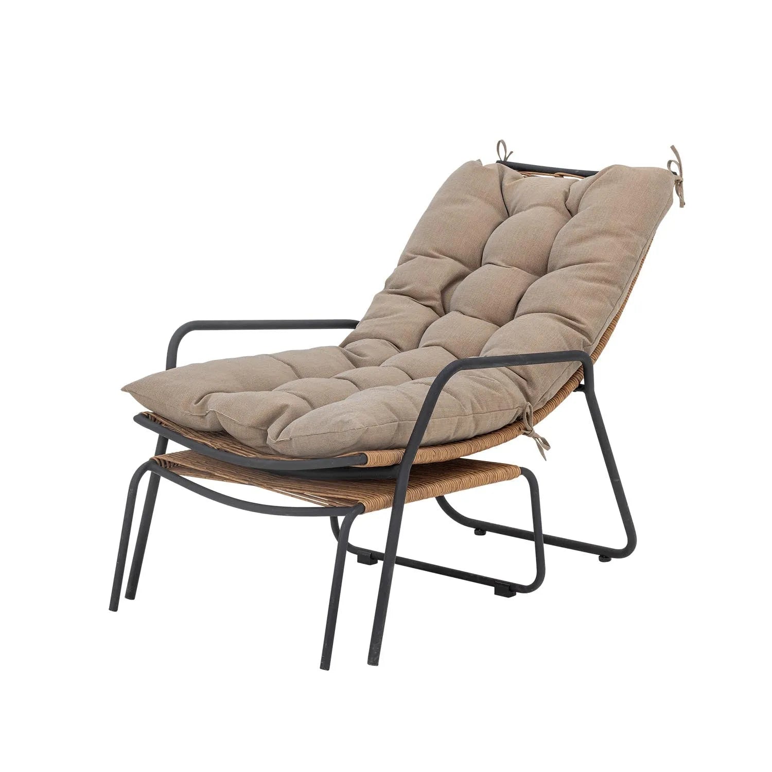 Boel Liegestuhl mit Hocker, Natur, Metall in Natur präsentiert im Onlineshop von KAQTU Design AG. Liegestuhl ist von Bloomingville