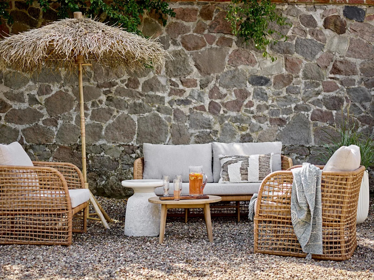 Penzano Loungesessel, Natur, Polyrattan in Natur präsentiert im Onlineshop von KAQTU Design AG. Outdoor-Sessel ist von Bloomingville