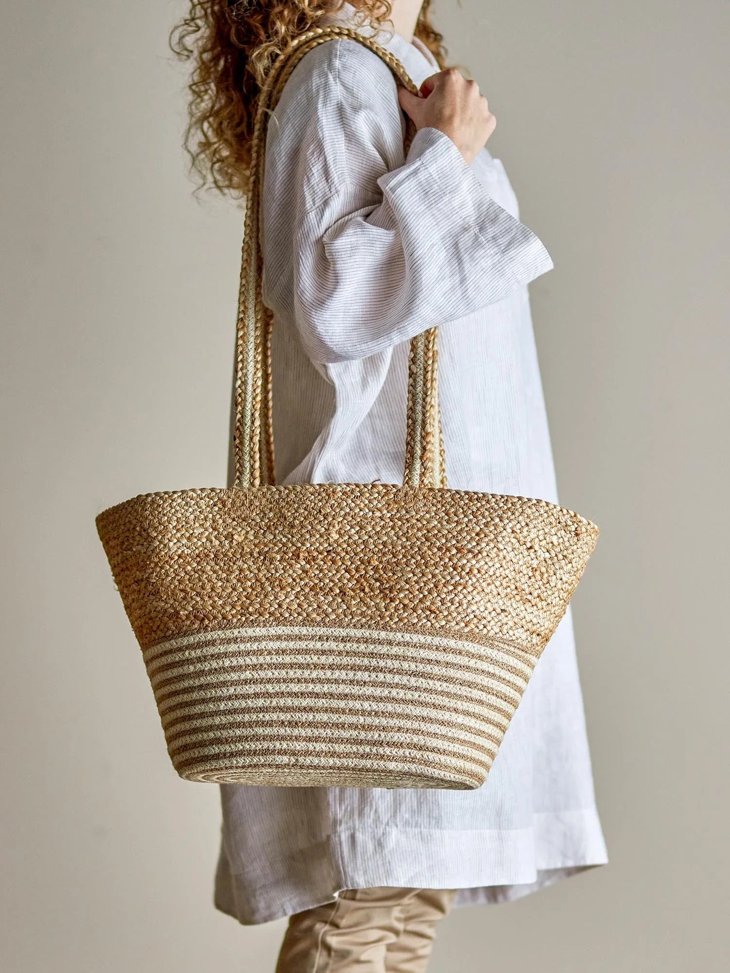 Simona Einkaufstasche, Natur, Jute in Natur präsentiert im Onlineshop von KAQTU Design AG. Tasche ist von Bloomingville