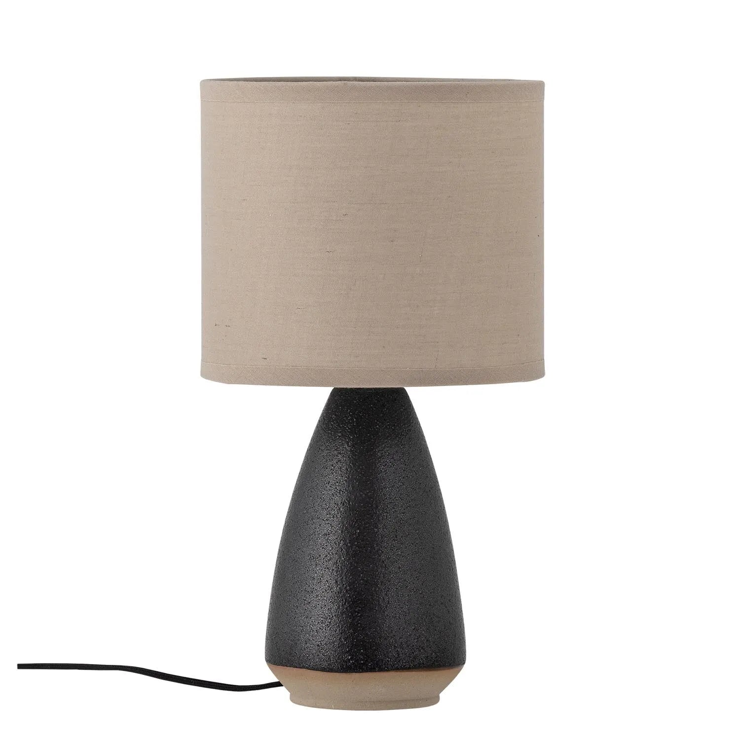 Paprica Tischlampe, Schwarz, Steingut in Schwarz präsentiert im Onlineshop von KAQTU Design AG. Tischleuchte ist von Bloomingville