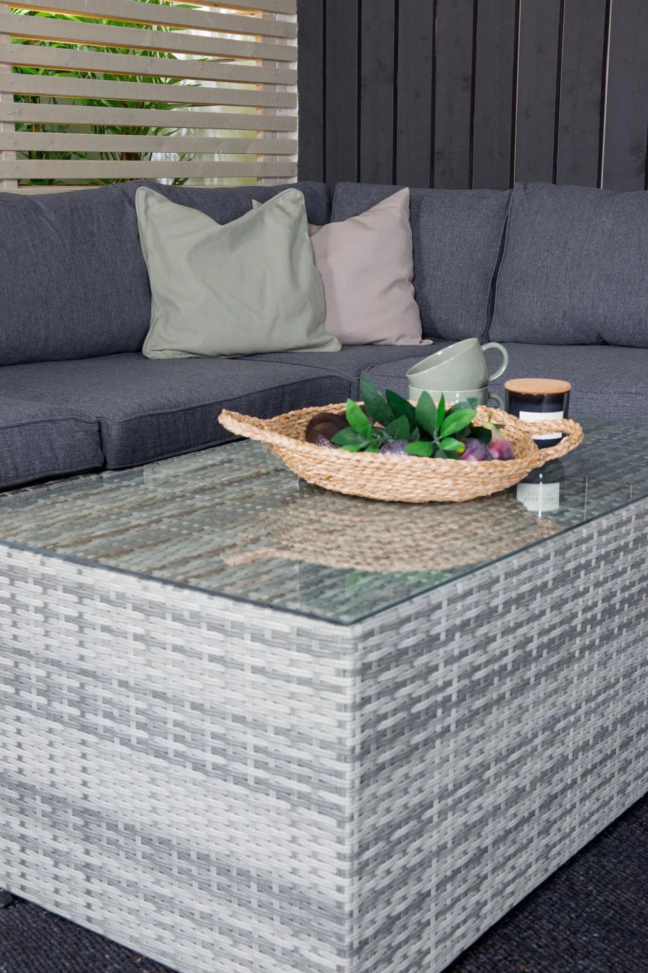 Amazon Ecksofa Outdoorset 110cm in Grau/Grau präsentiert im Onlineshop von KAQTU Design AG. Loungeset ist von Venture Home