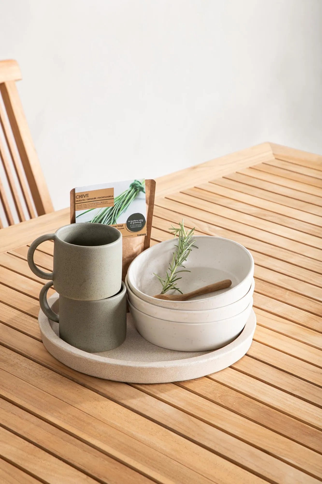 Panama Gartentisch ausziehbar in Weiss präsentiert im Onlineshop von KAQTU Design AG. Gartentisch ist von Venture Home