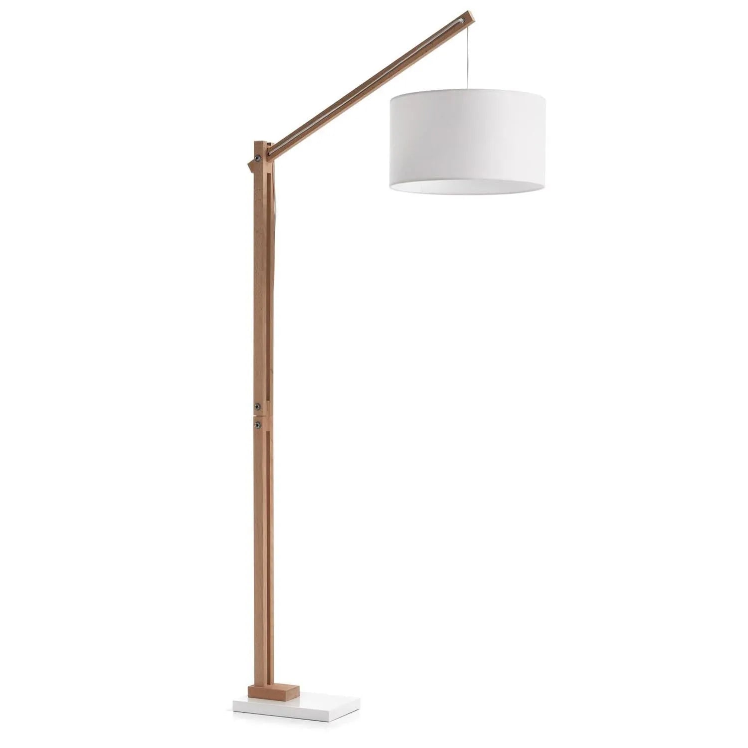 Stehlampe Riaz aus massiver Buche mit weißem Lampenschirm in Weiß, Braun präsentiert im Onlineshop von KAQTU Design AG. Lampenschirm ist von Kave Home