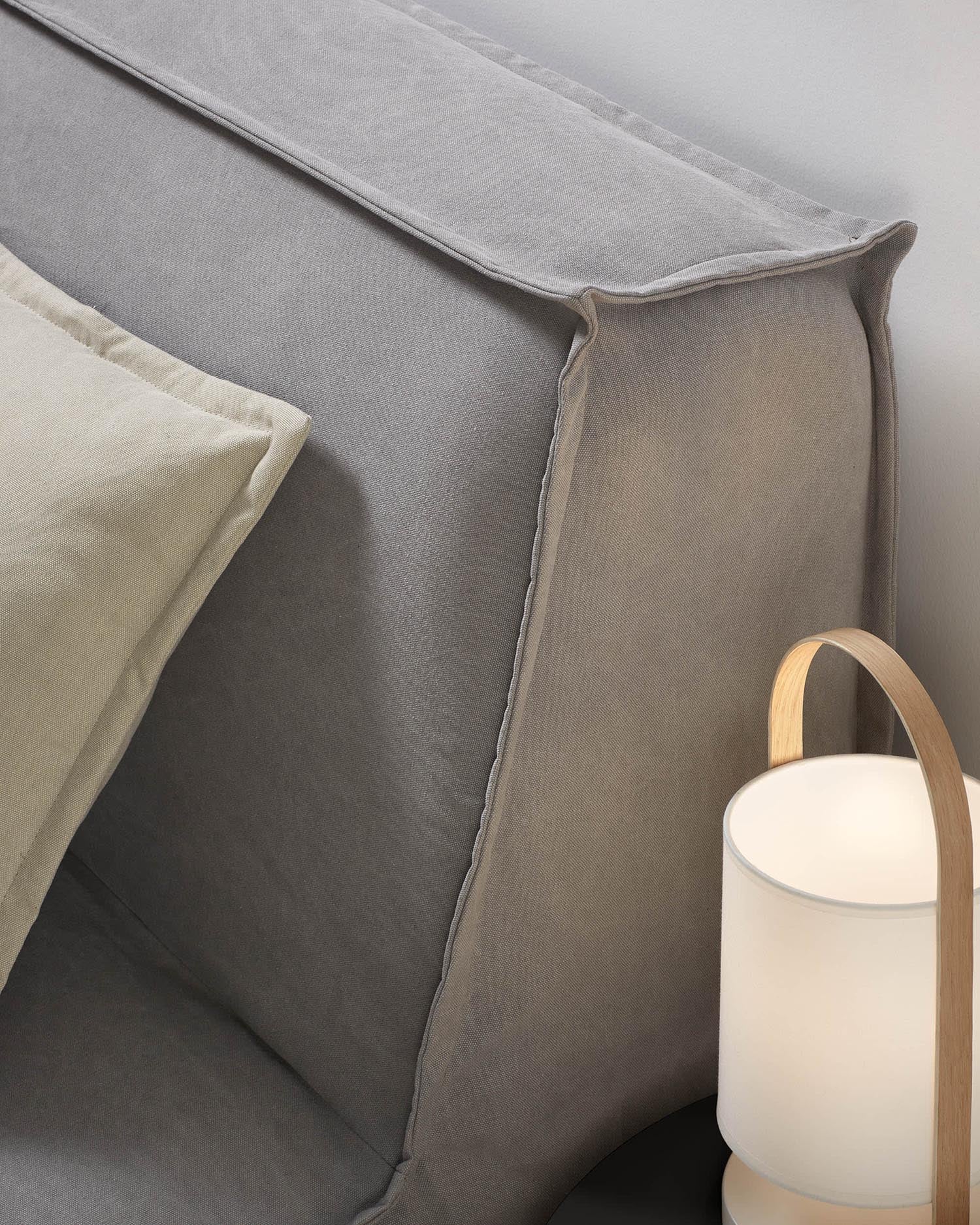 Zayma Tischlampe, weiss in Weiß präsentiert im Onlineshop von KAQTU Design AG. Tischleuchte ist von Kave Home