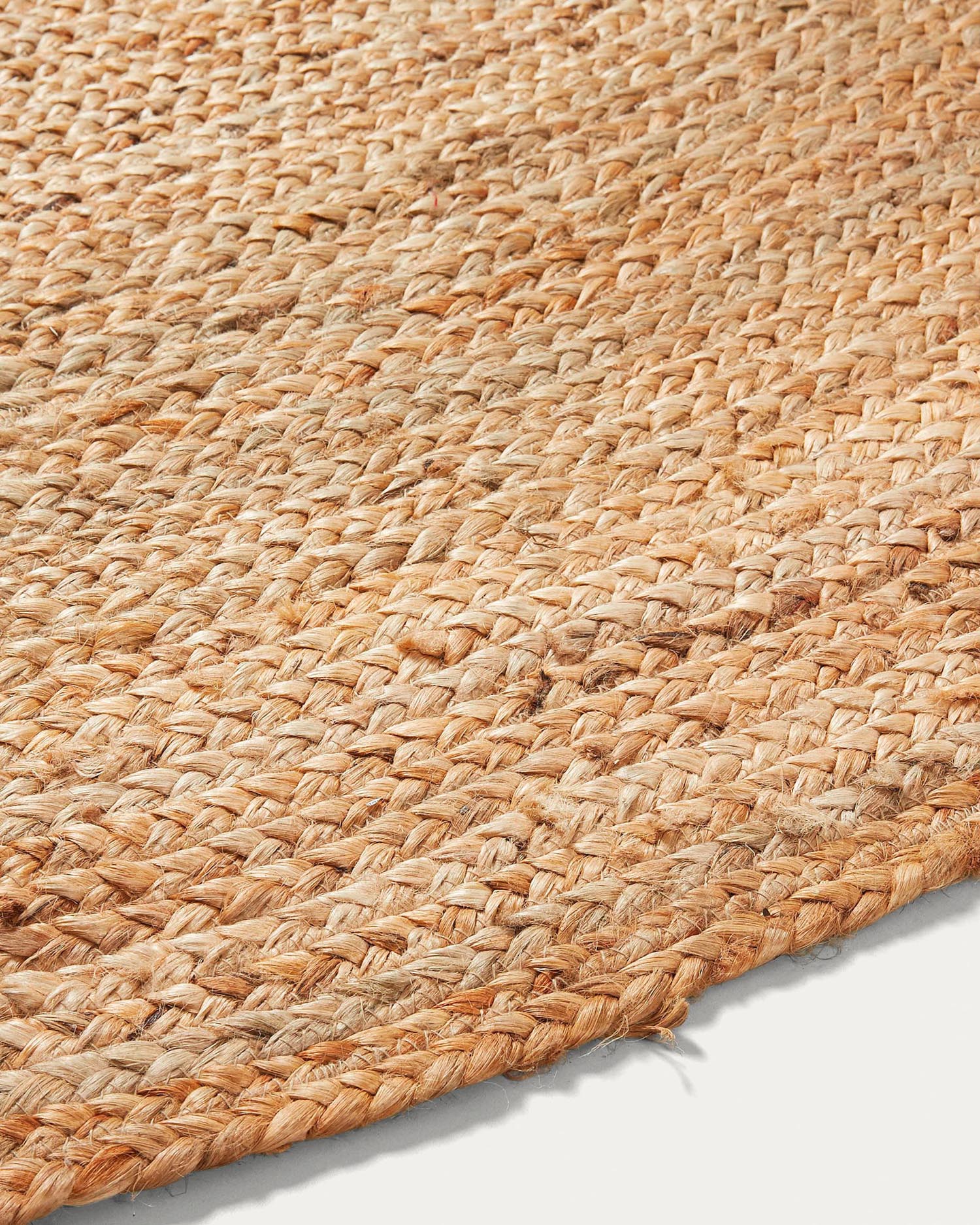 Doc runder Teppich 100% Jute natur Ø 200 cm in Braun präsentiert im Onlineshop von KAQTU Design AG. Teppich ist von Kave Home