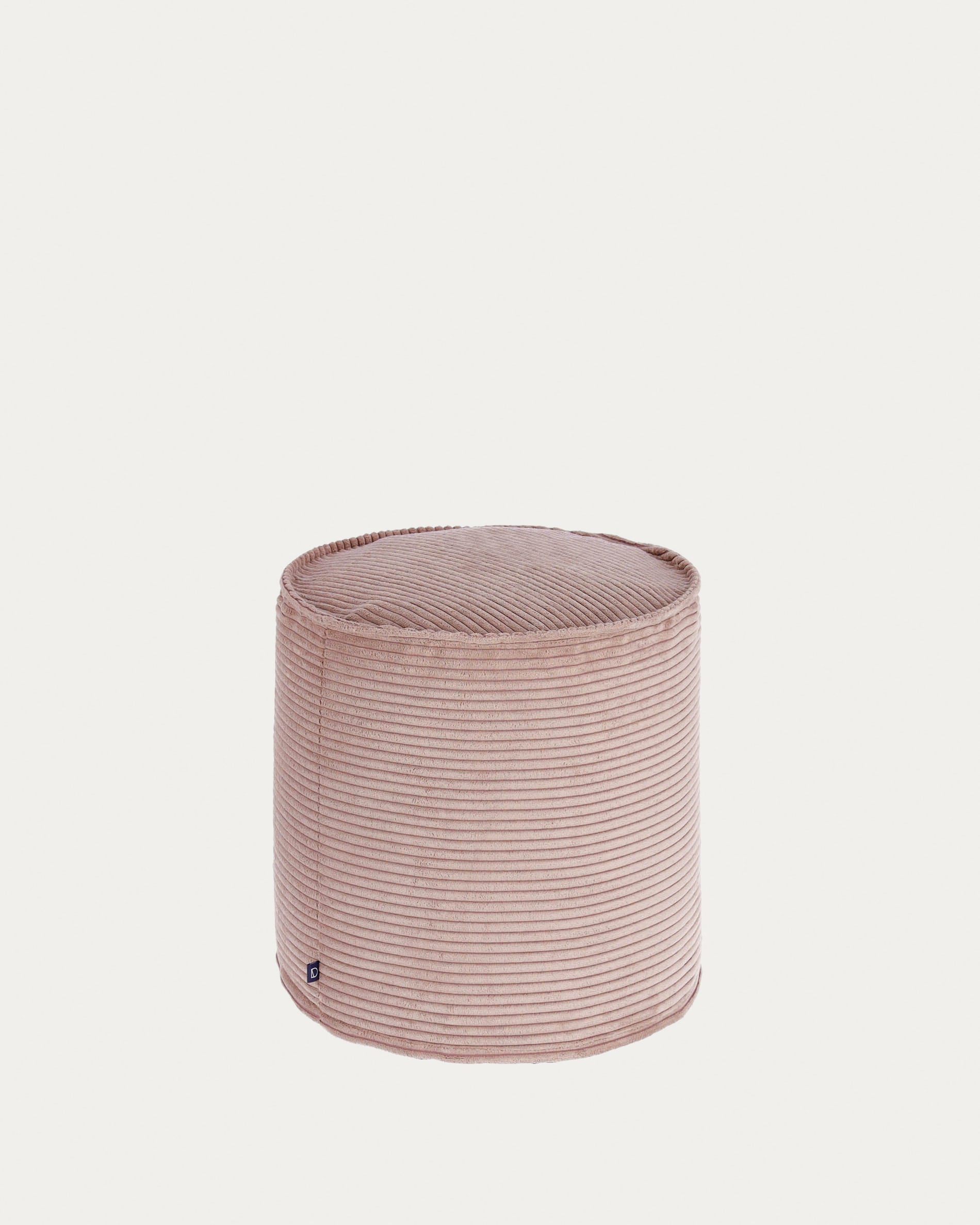 Wilma kleiner Pouf breiter Cord rosa Ø 40 cm in Rosa präsentiert im Onlineshop von KAQTU Design AG. Pouf ist von Kave Home